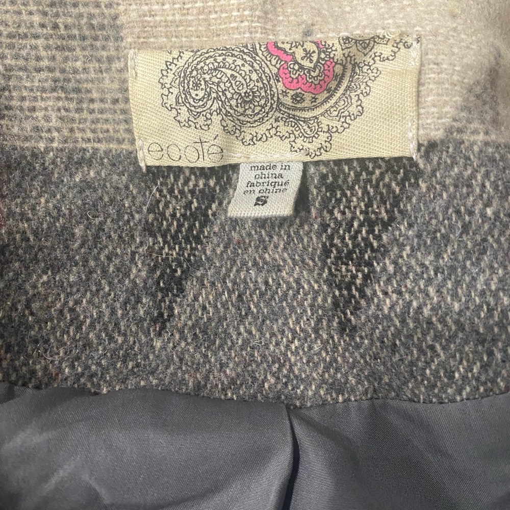 Ecoté Small Jacket - Picture 2 of 3